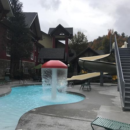 The Appy Lodge 蓋特林堡 外观 照片