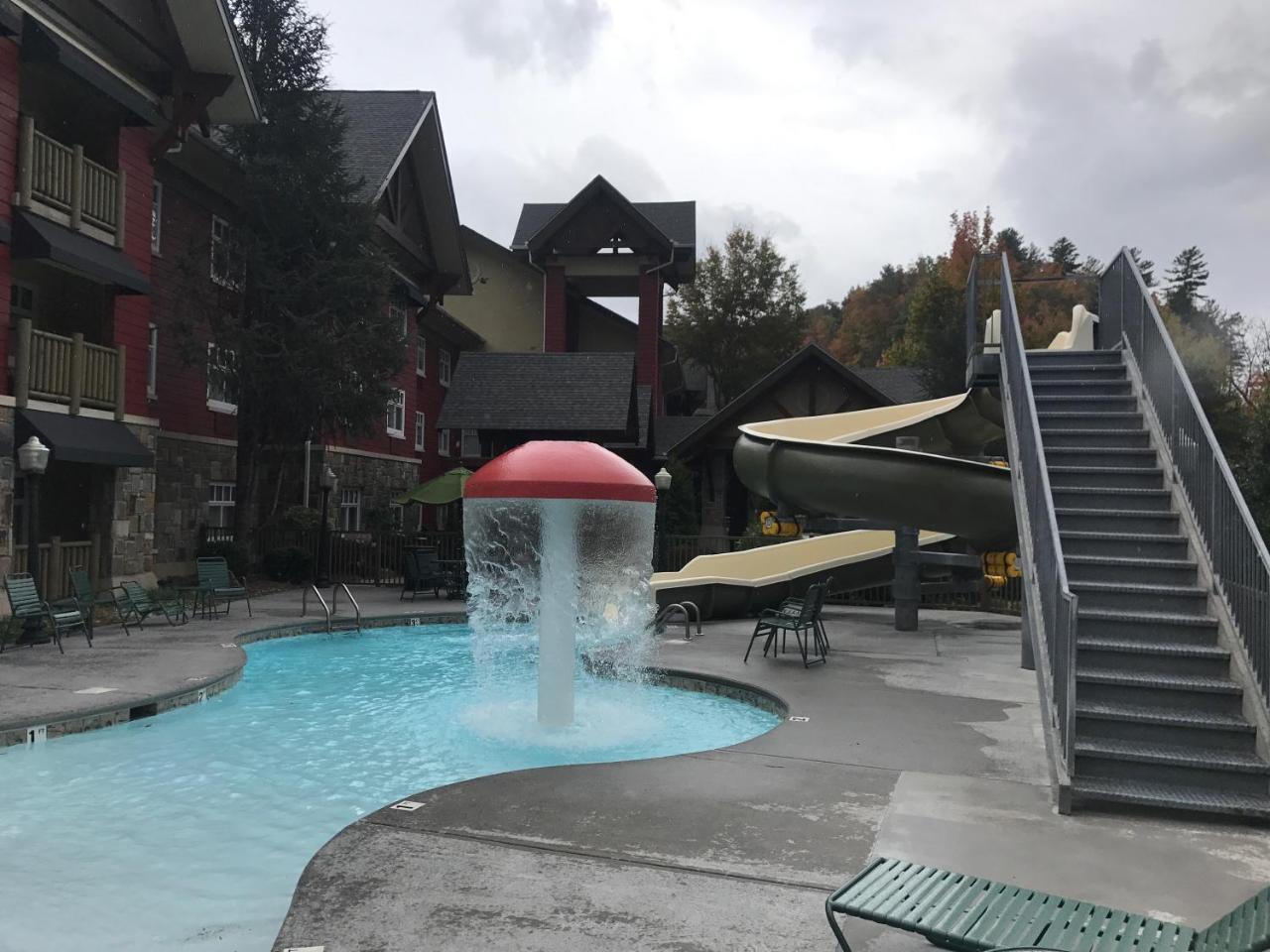 The Appy Lodge 蓋特林堡 外观 照片